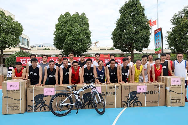 同庆双节 迎“篮”而上——宜良LEJING SPORTS组织篮球友谊赛